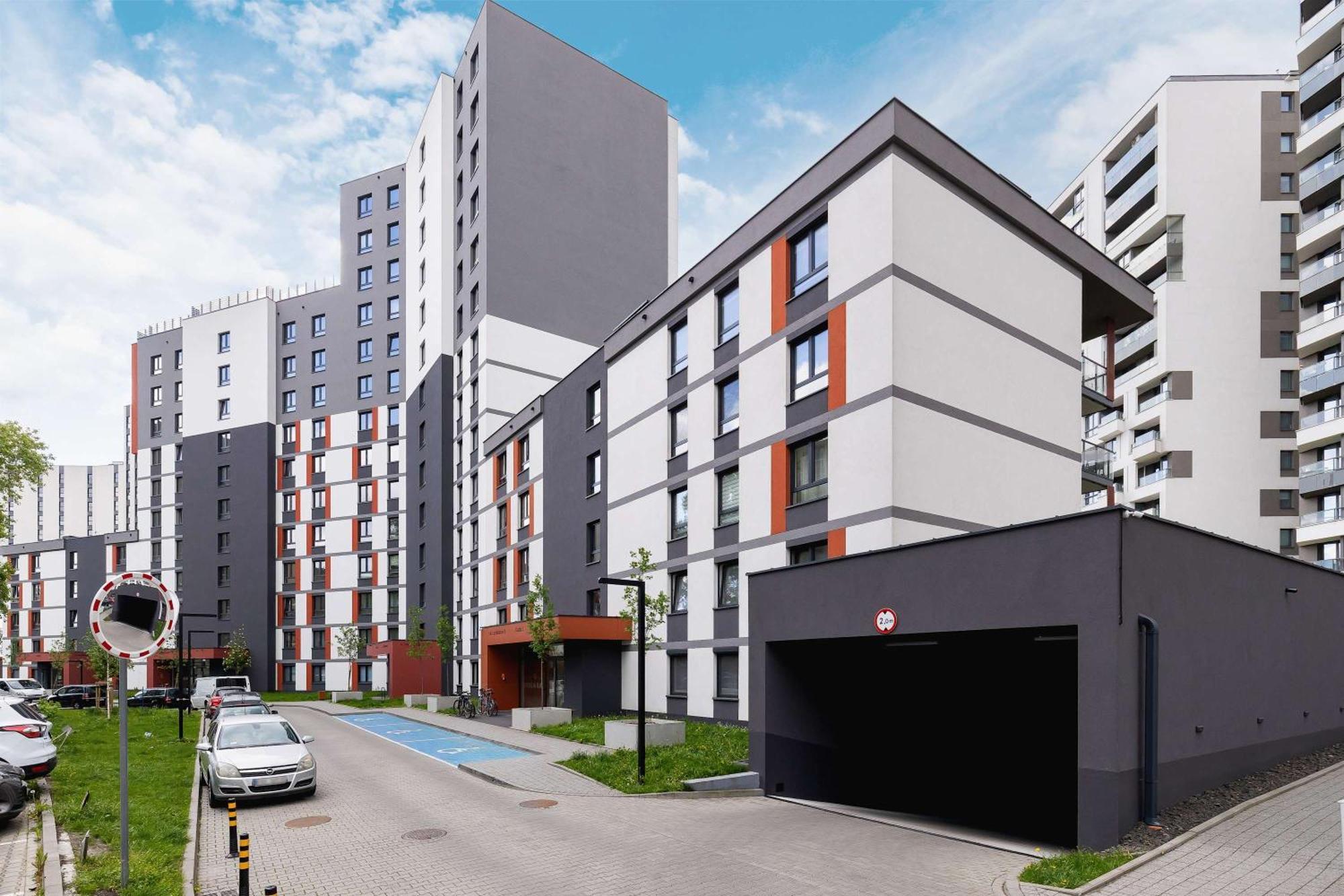 Cozy Apartments Laszkiewicza With Parking By Noclegi Renters Krakow Bagian luar foto