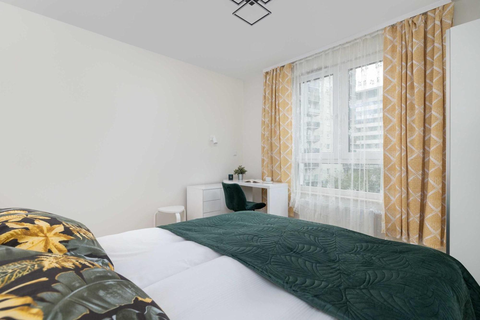Cozy Apartments Laszkiewicza With Parking By Noclegi Renters Krakow Bagian luar foto