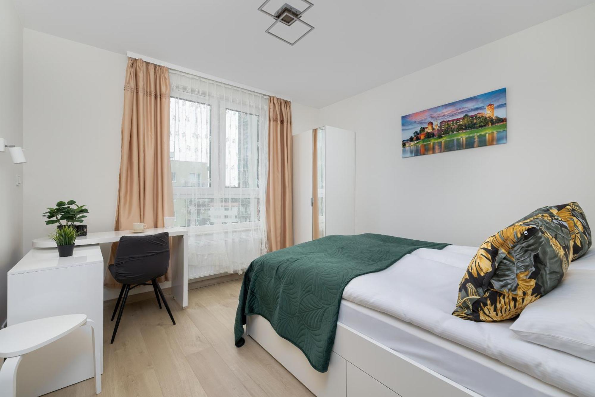 Cozy Apartments Laszkiewicza With Parking By Noclegi Renters Krakow Bagian luar foto