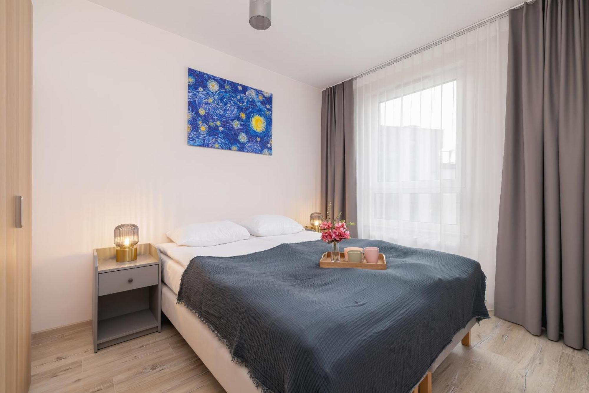 Cozy Apartments Laszkiewicza With Parking By Noclegi Renters Krakow Bagian luar foto