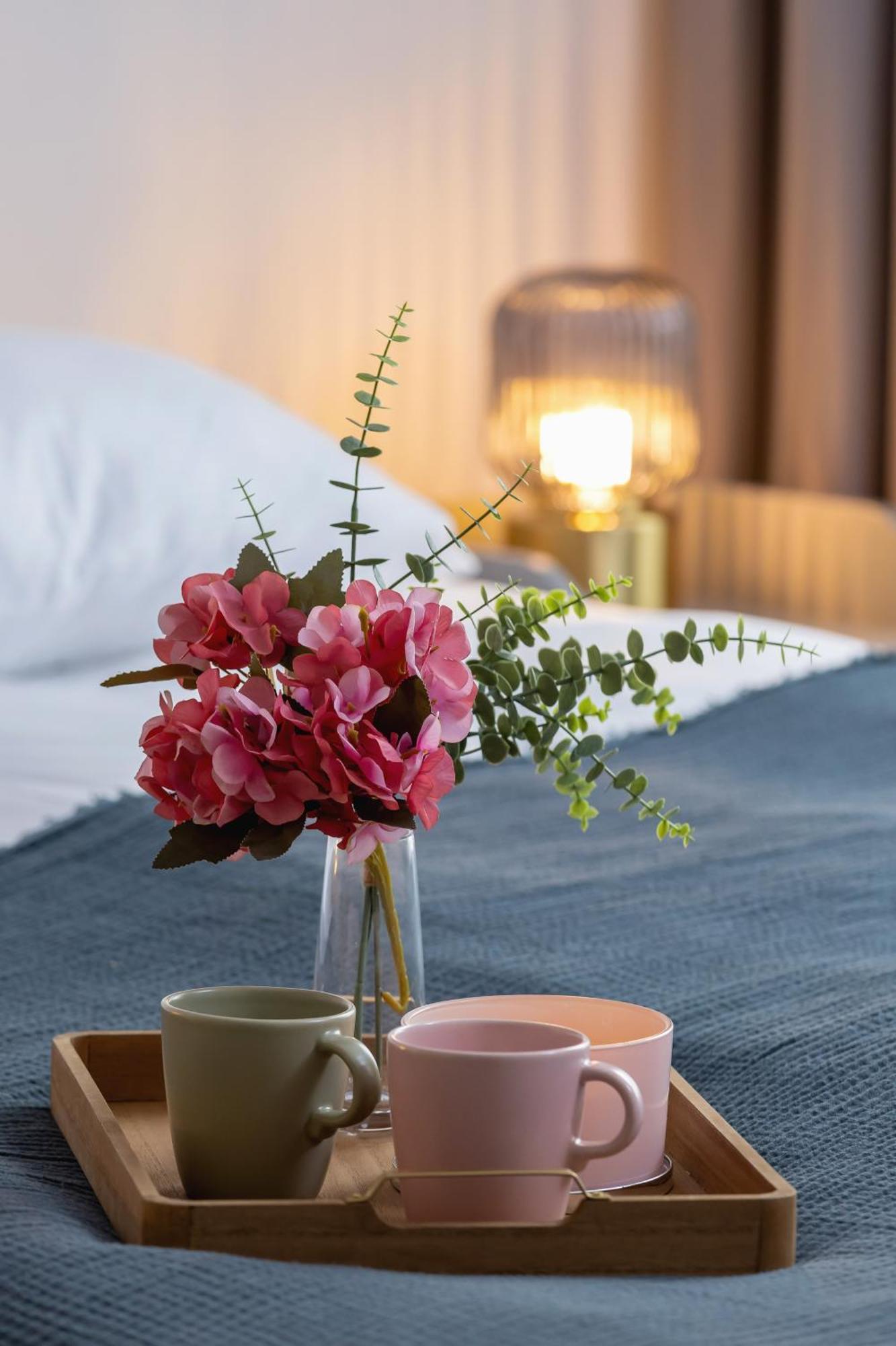 Cozy Apartments Laszkiewicza With Parking By Noclegi Renters Krakow Bagian luar foto